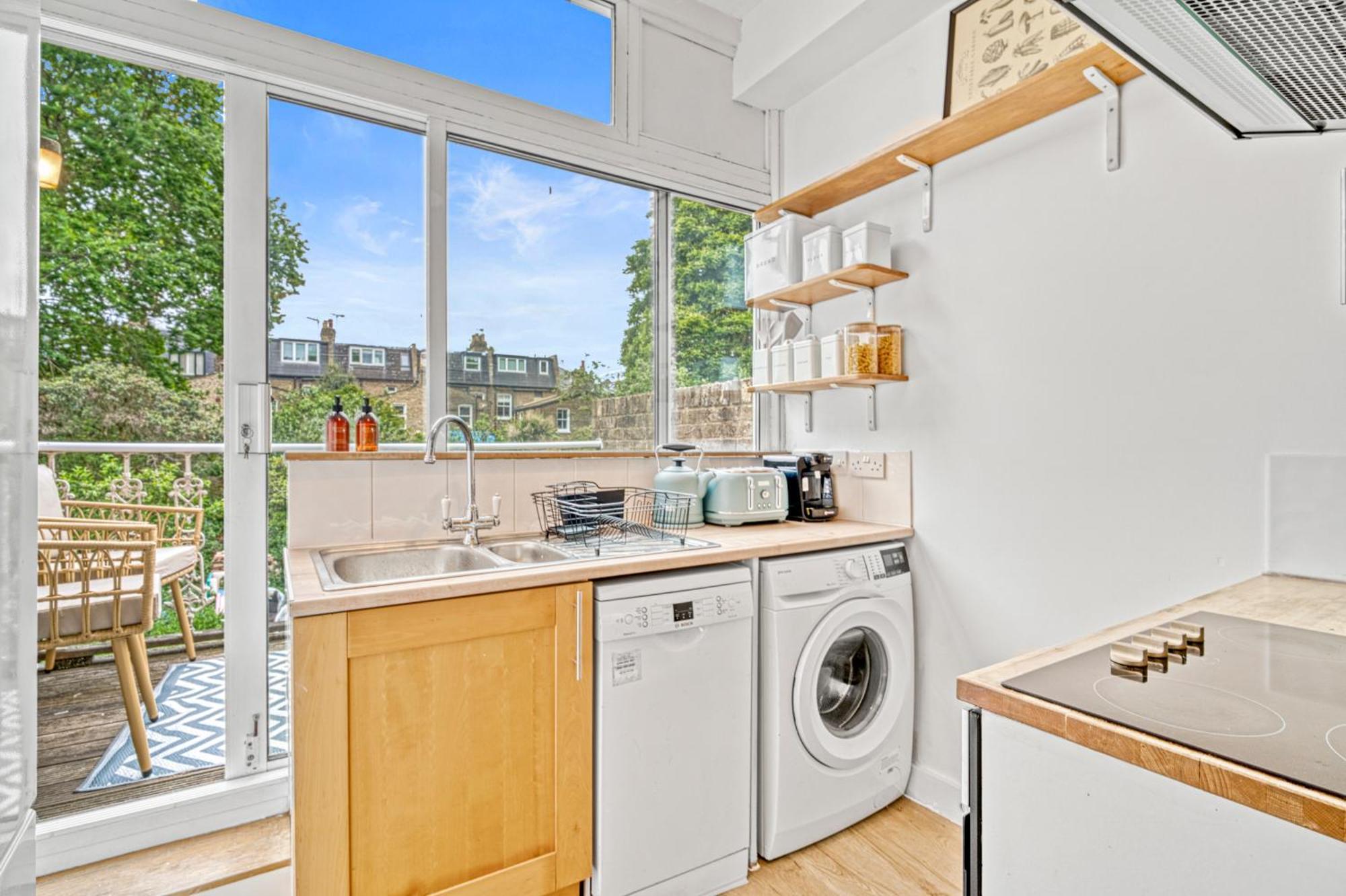 Boutique Stylish 1 Bedroom - Sleeps 4 Apartment *